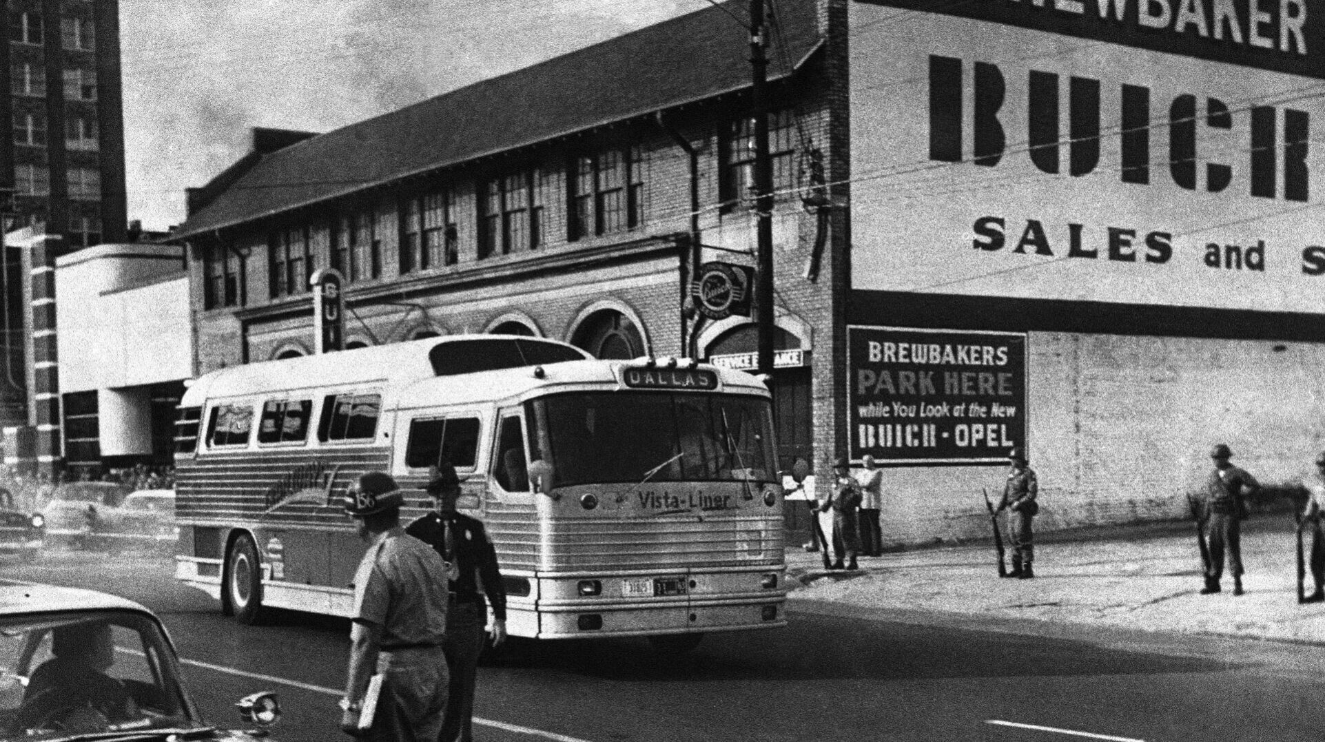 1961: "Freedom Riders"